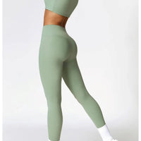 Ensemble Sport Gainant - DynamoDiva | Yogaova