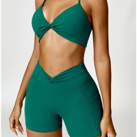 Short Sport Moulant Ceinture Plissée - Tendance 2024 | Yogaova