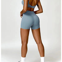 Short Sport Moulant Ceinture Plissée - Tendance 2024 | Yogaova