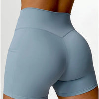 Short Sport Moulant Ceinture Plissée - Tendance 2024 | Yogaova