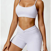 Short Sport Moulant Ceinture Plissée - Tendance 2024 | Yogaova