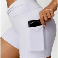 Short Sport Moulant Ceinture Plissée - Tendance 2024 | Yogaova