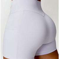 Short Sport Moulant Ceinture Plissée - Tendance 2024 | Yogaova