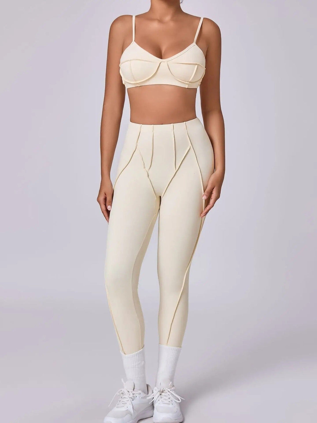 Ensemble Sport Sculptant Yoka  - 2025 | Yogaova