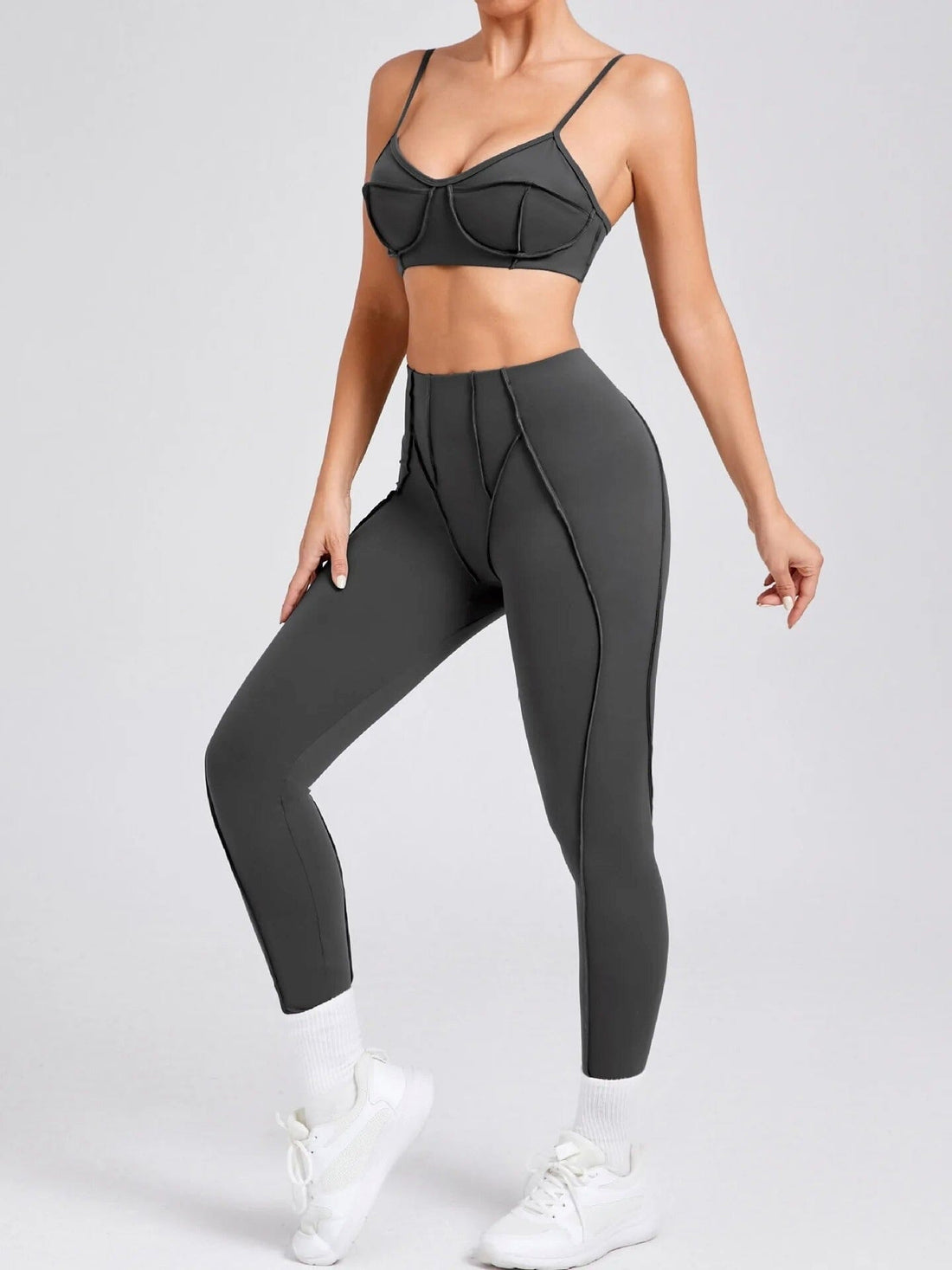 Ensemble Sport Sculptant Yoka  - 2025 | Yogaova