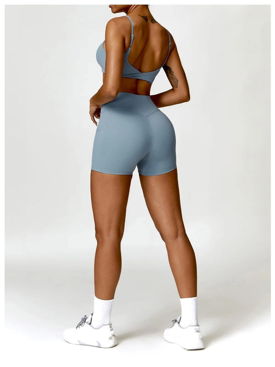 Short Sport Moulant Ceinture Plissée - Tendance 2024 | Yogaova