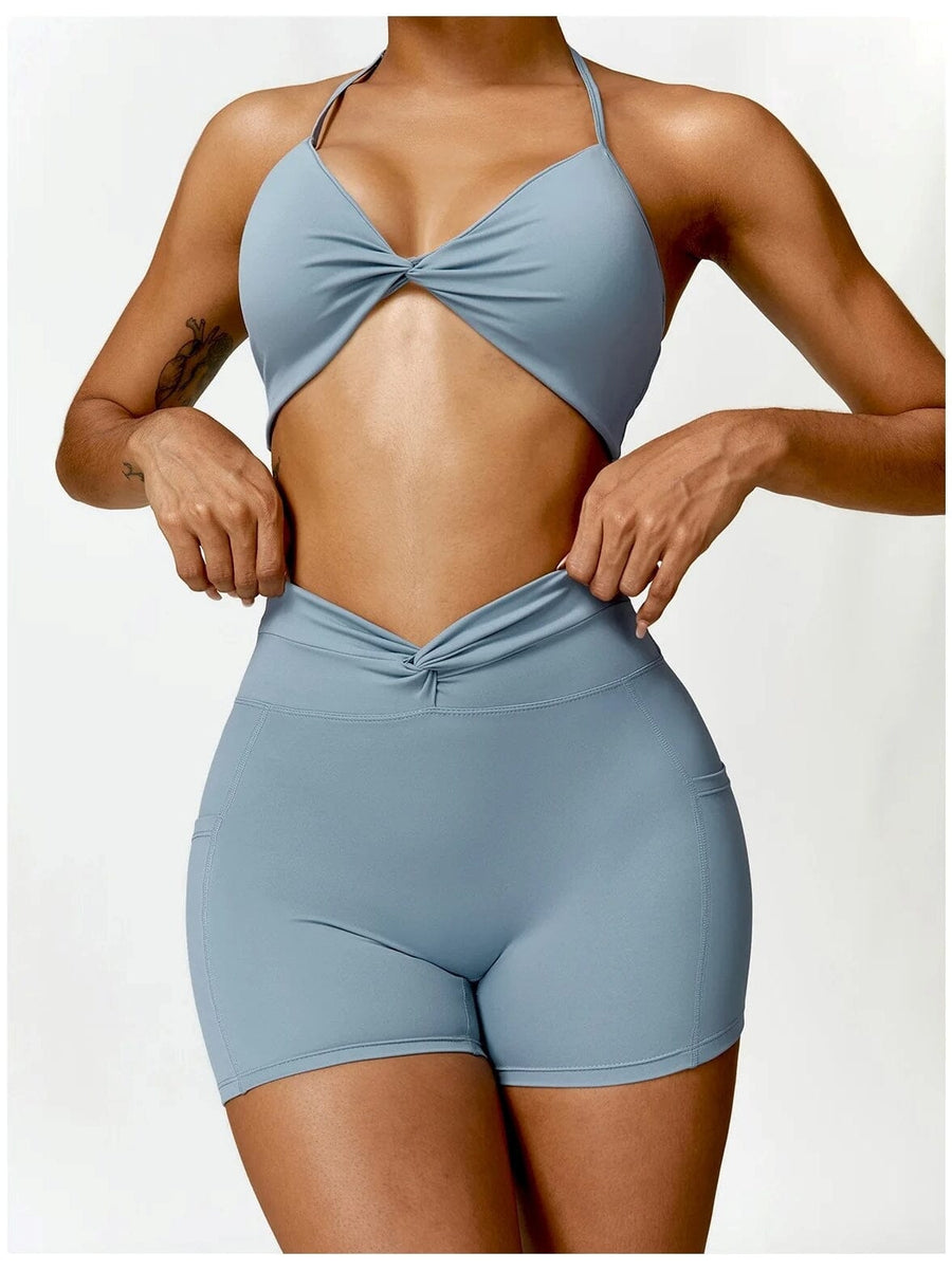 Short Sport Moulant Ceinture Plissée - Tendance 2024 | Yogaova