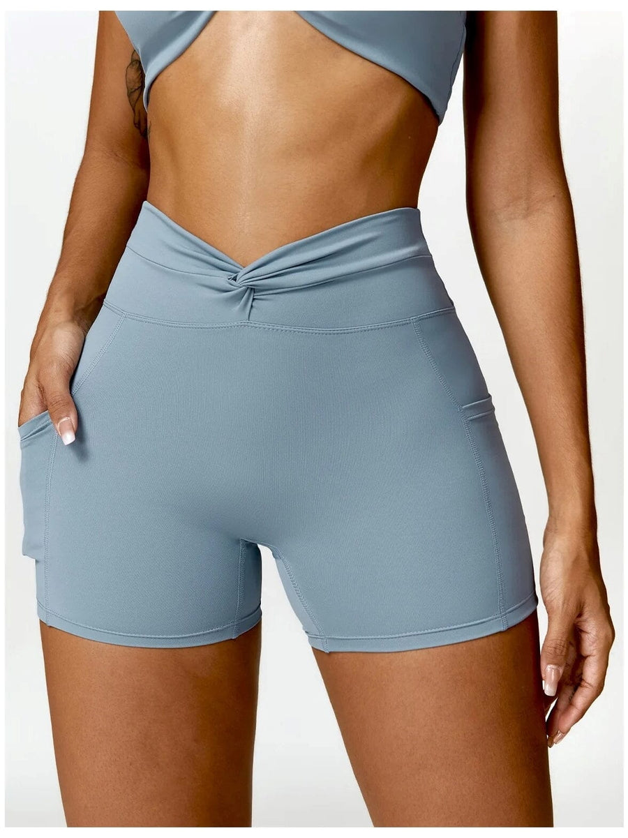 Short Sport Moulant Ceinture Plissée - Tendance 2024 | Yogaova
