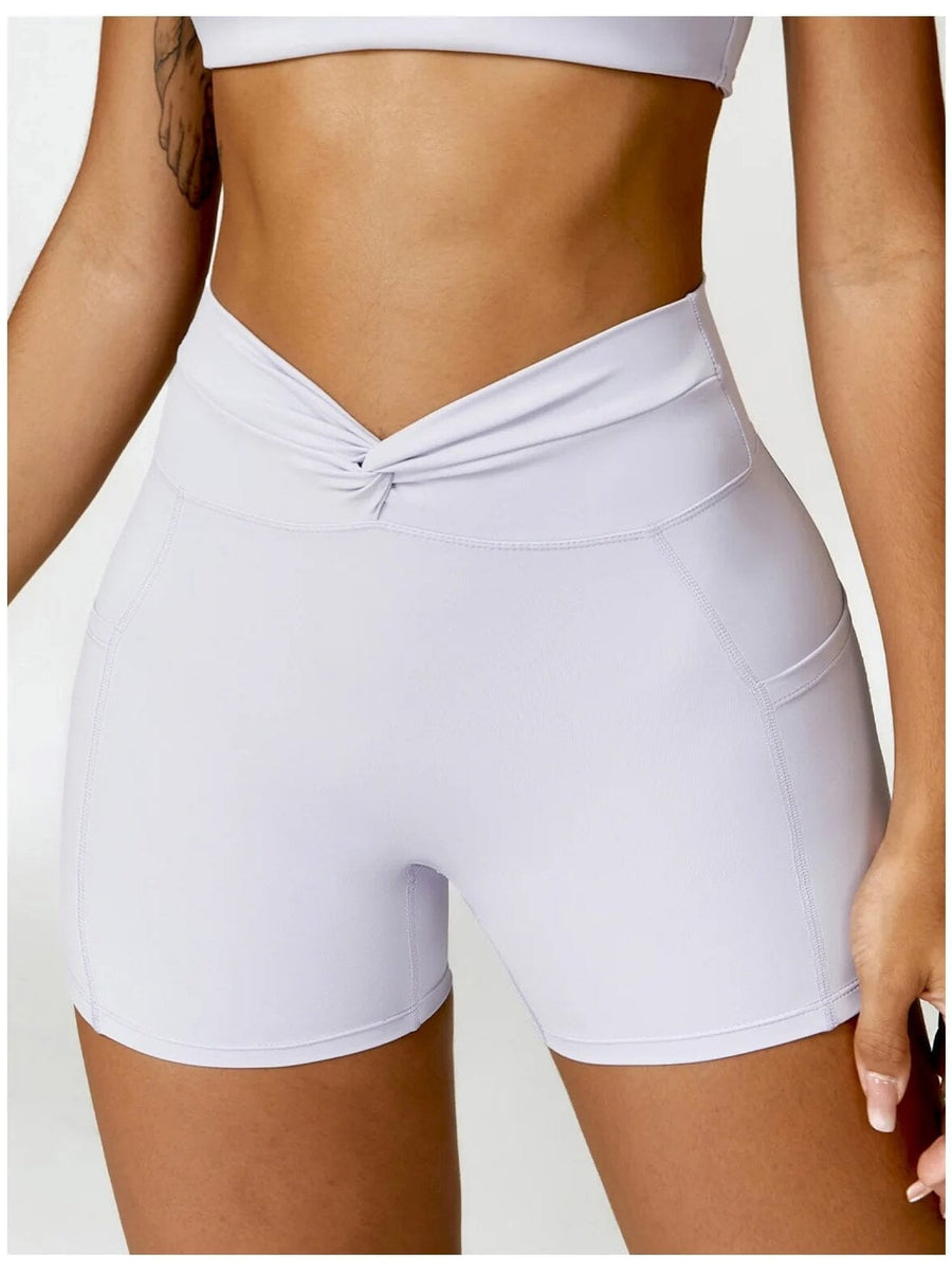 Short Sport Moulant Ceinture Plissée - Tendance 2024 | Yogaova