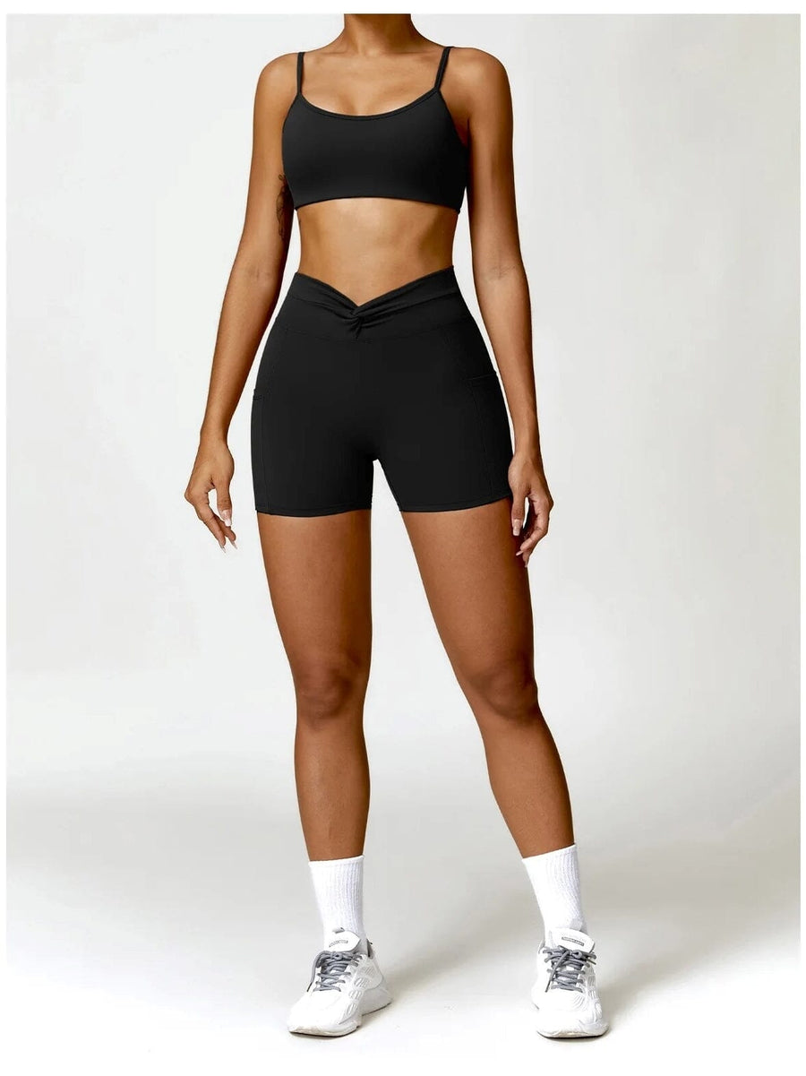 Short Sport Moulant Ceinture Plissée - Tendance 2024 | Yogaova