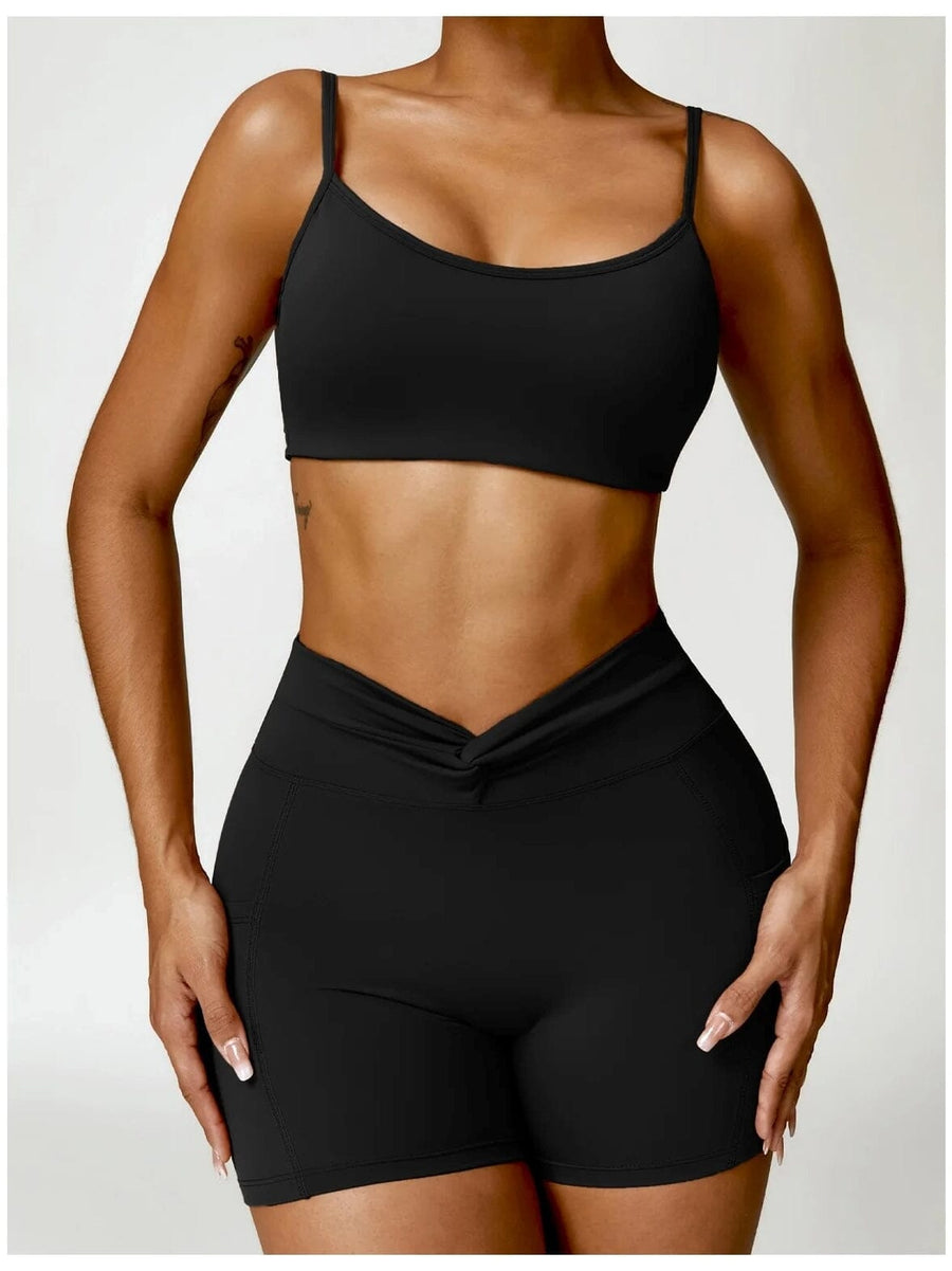 Short Sport Moulant Ceinture Plissée - Tendance 2024 | Yogaova