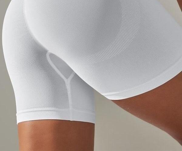 Short Sport Moulant Taille Haute (Push Up) Yogaova | Yogaova